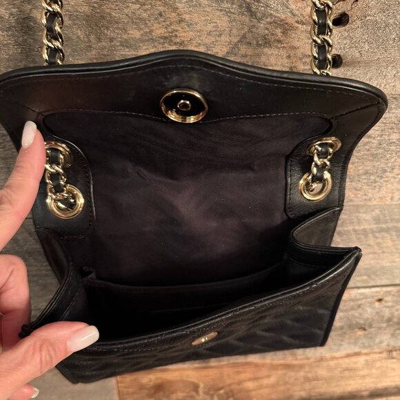 Rebecca Minkoff Black Quilted Leather Adjustable Chain Strap Crossbody bag. - Picture 7 of 10
